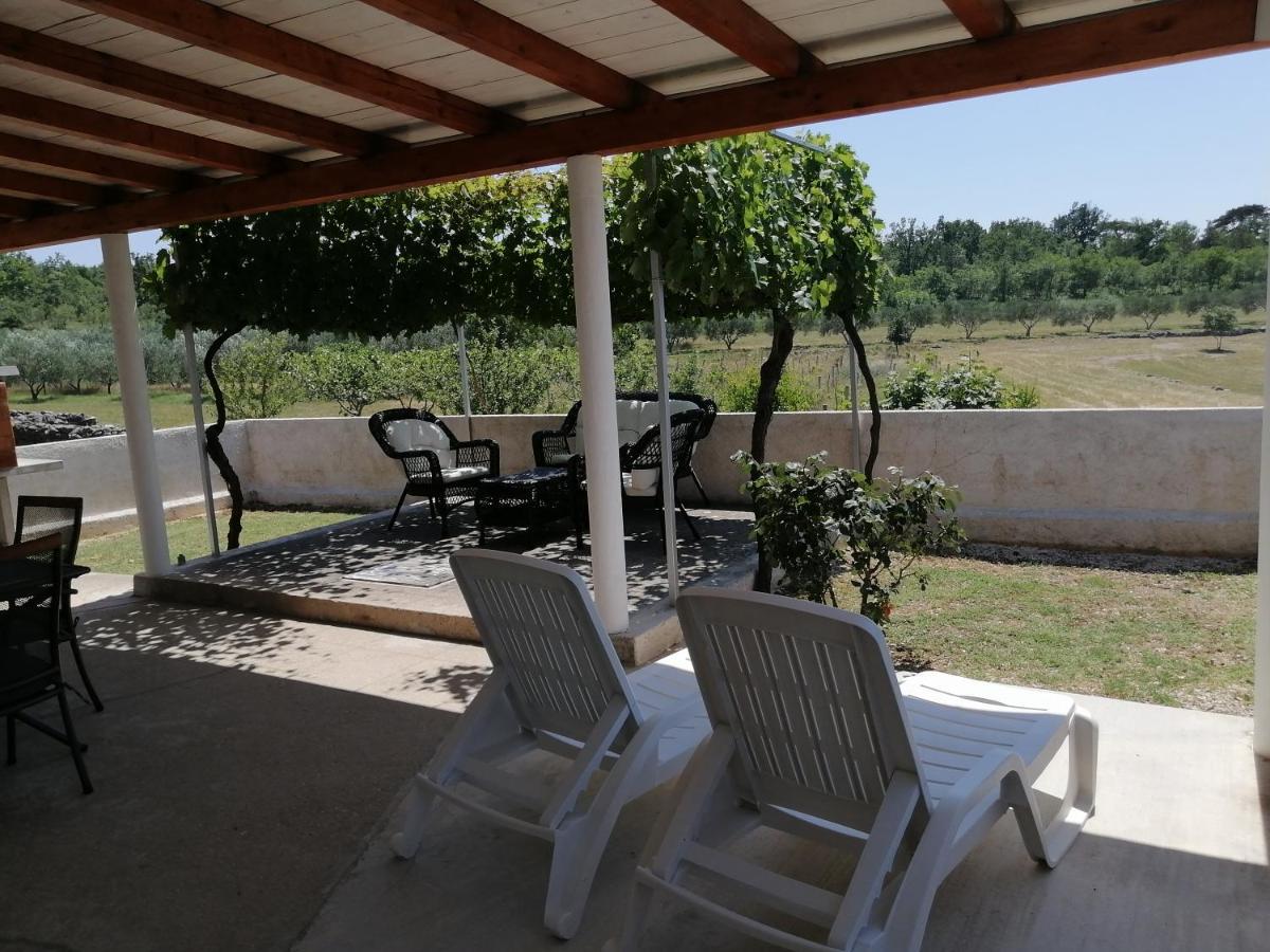 Holiday House Tunjarice أوبروفاتش المظهر الخارجي الصورة