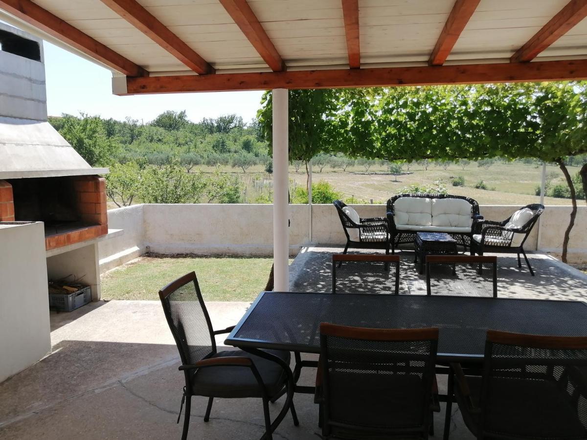Holiday House Tunjarice أوبروفاتش المظهر الخارجي الصورة