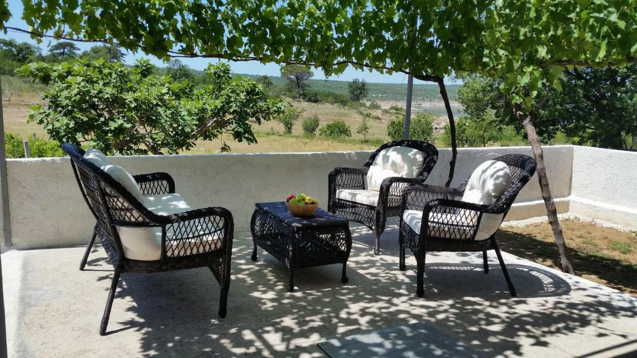 Holiday House Tunjarice أوبروفاتش المظهر الخارجي الصورة