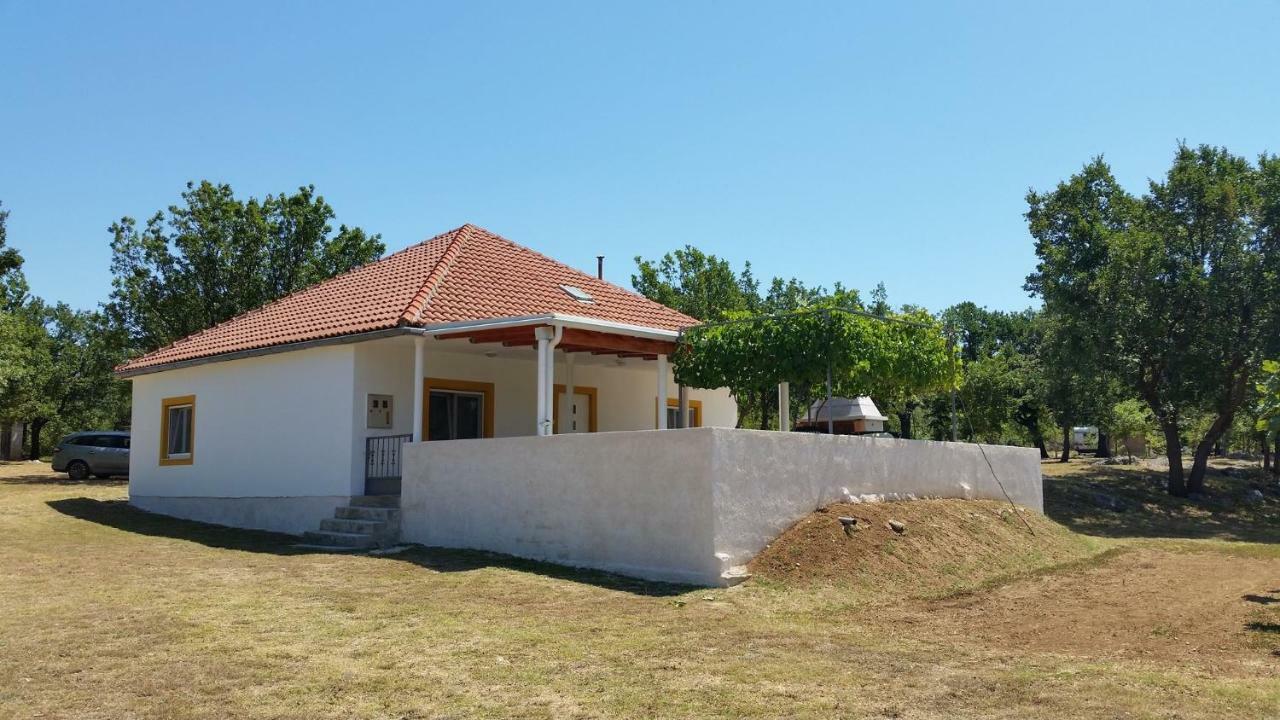 Holiday House Tunjarice أوبروفاتش المظهر الخارجي الصورة